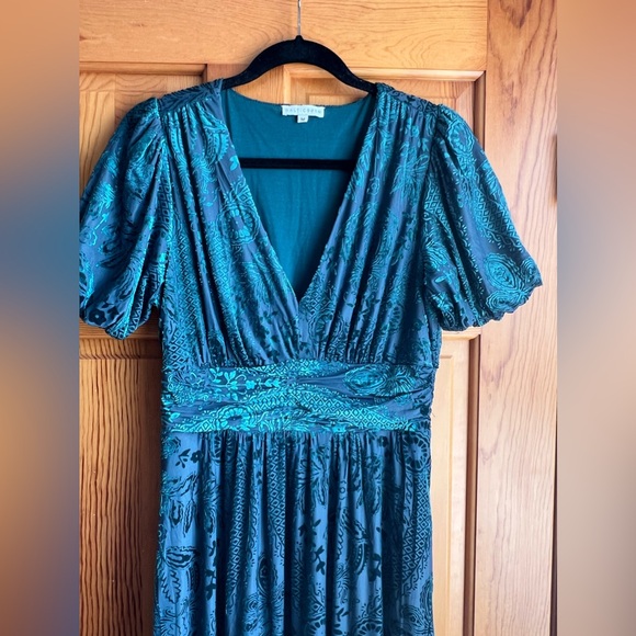 Baltic Born Leslie Velvet Maxi Dress - Emerald - Size M - Picture 3 of 8